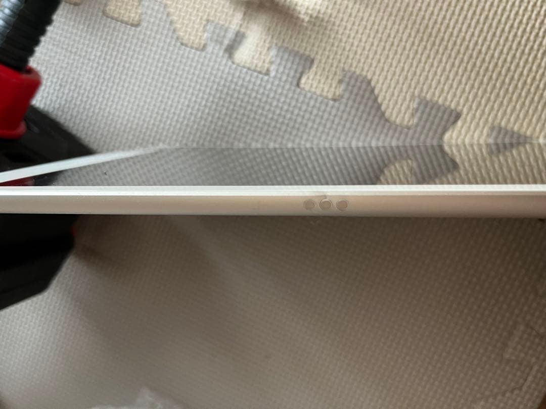 iPad 10.2インチ 第7世代 32GB WiFiモデル シルバー 本体のみ