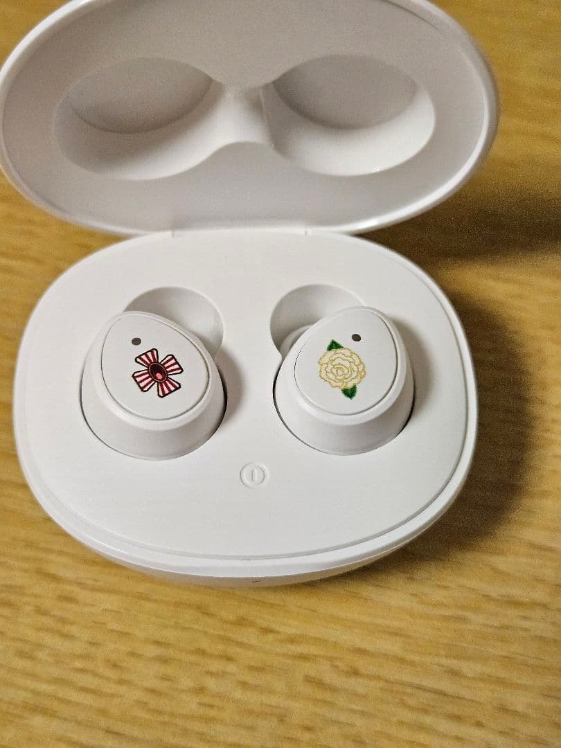 ONKYO ベルサイユのばら ワイヤレスイヤホン（ケースカバーのおまけ付き）