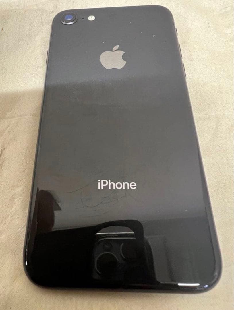 【最大容量90%以上】iPhone 8 64G スペースグレイ