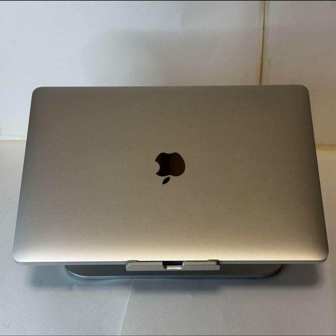 MacBook Pro シルバー i5/8GB/256GB クリアケース付き