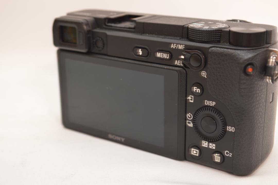 ✨美品✨ SONY α6400 ミラーレス一眼 カメラ
