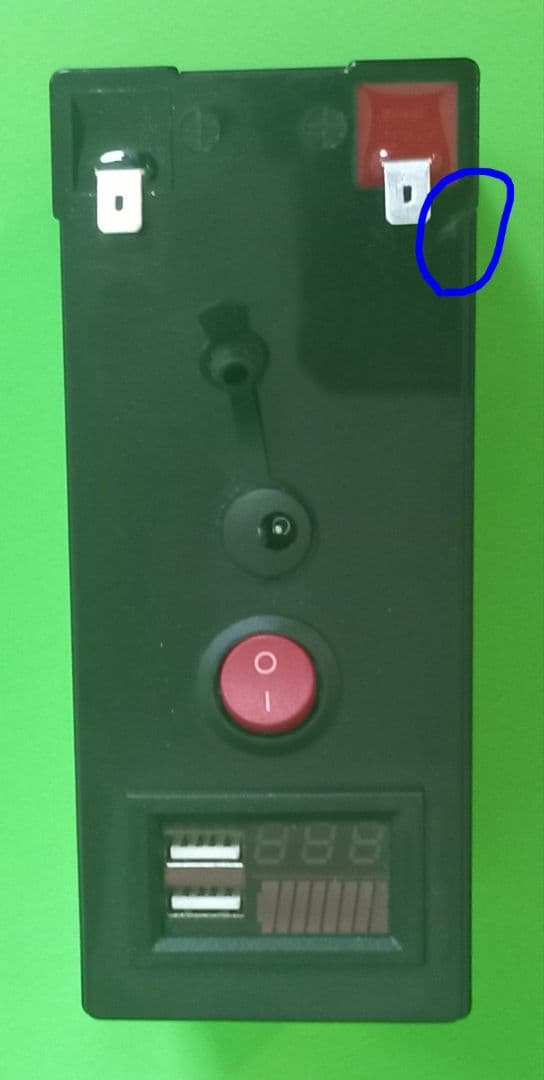 “新型高耐久バッテリー、12V、未使用”