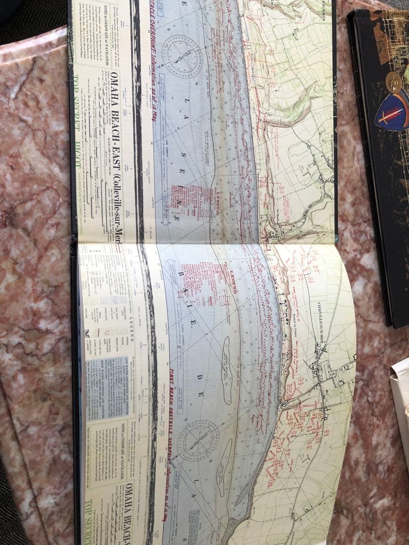 ②アメリカ郵便公社　World War II Remembered 切手アルバム
