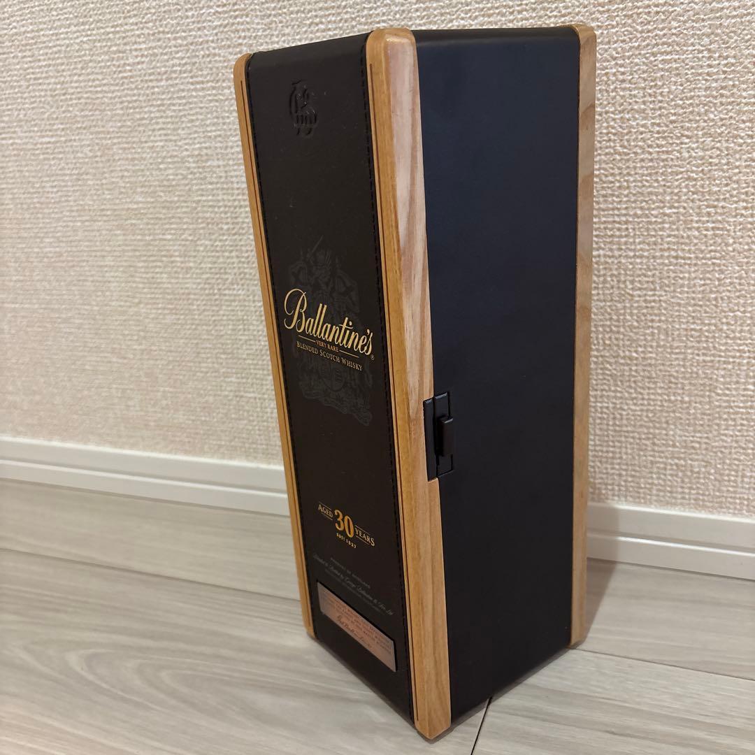 新品未開封　バランタイン 30年　木箱付き　ウイスキー