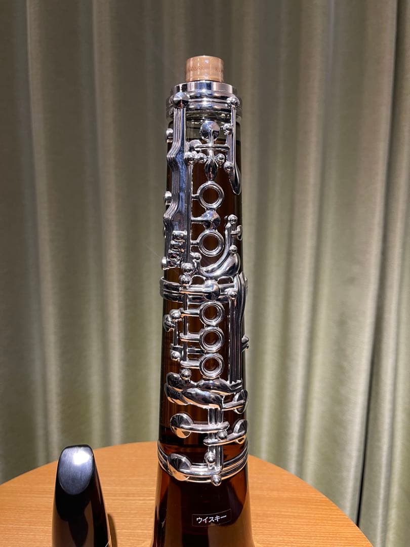 サントリーウイスキー響　楽器　クラリネット型ボトル　未開封