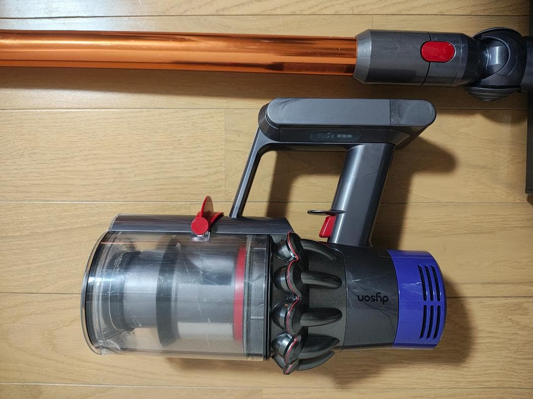 ダイソン★コードレス掃除機★V10★ＳV12★バッテリーの状態　弱★3