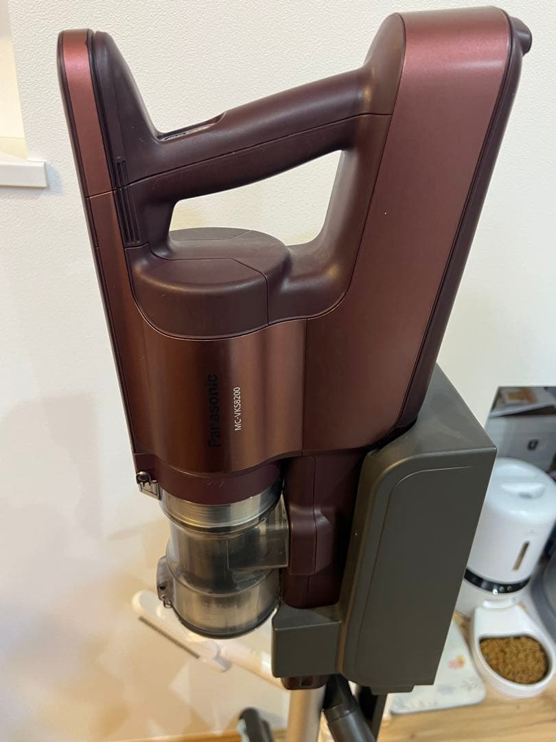 【値下げ】ジャンク　パナソニック コードレス掃除機 MC-VKS8200