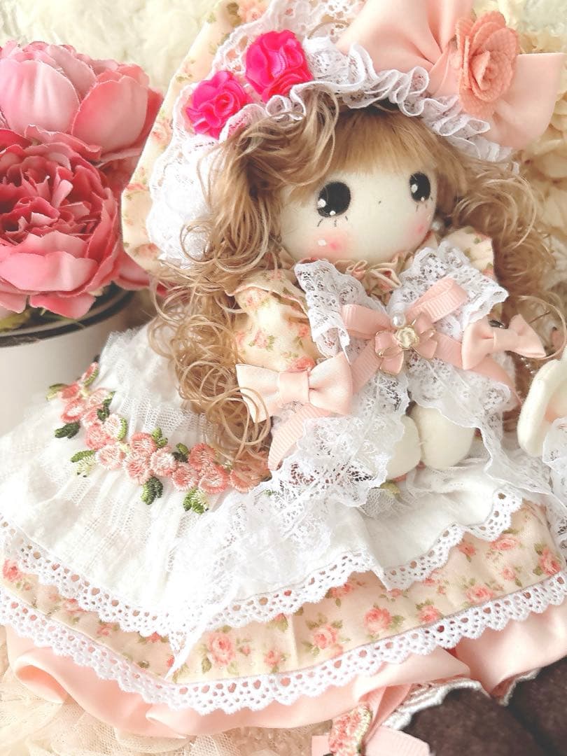 カントリードール♡ハンドメイド♡お人形♡サーモンピンク小花柄♡