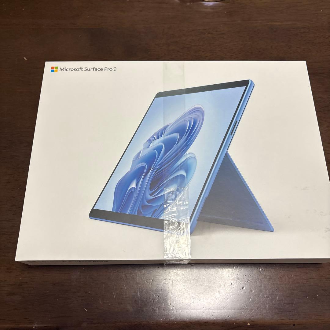 Microsoft Surface pro9 本体、キーボード付