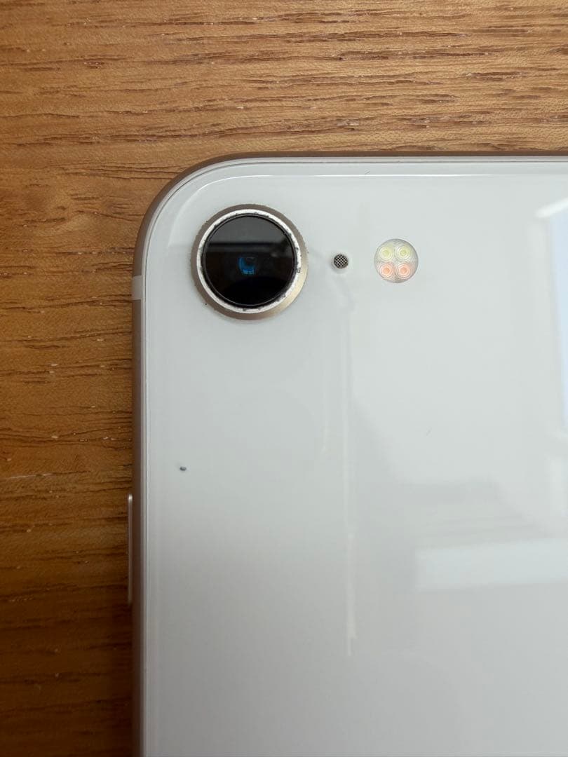 iPhoneSE第3世代 64GB