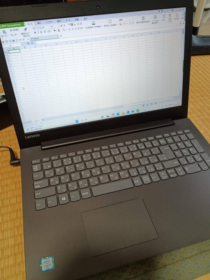 ノートパソコン/ Lenovo ideapad 320-15isk