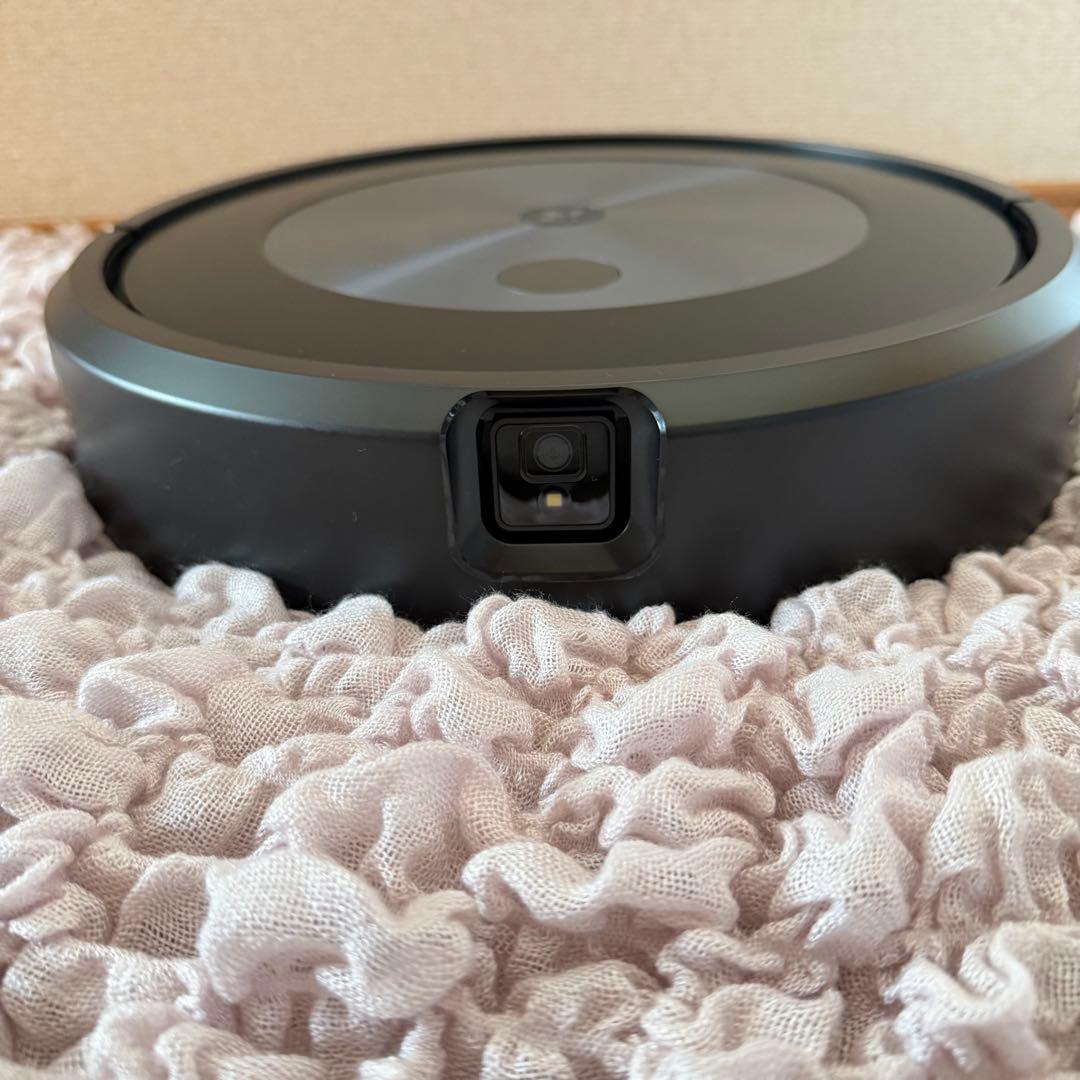iRobot Roombaj7+ 自動掃除機 本体 ブラック