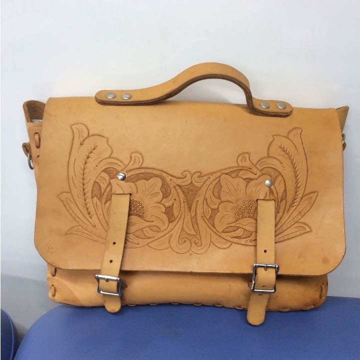 ハンドメイド 牛皮 バッグ
