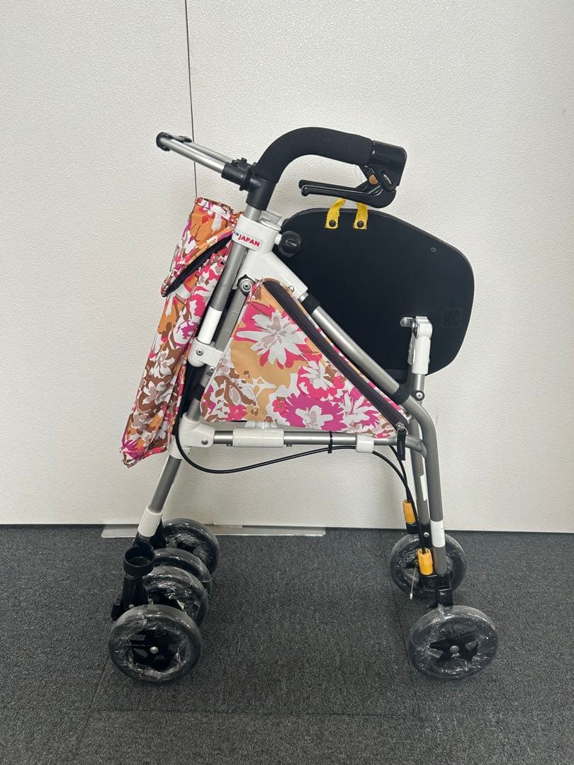 プウプレストマム　花柄　シルバーカー　歩行器　軽量