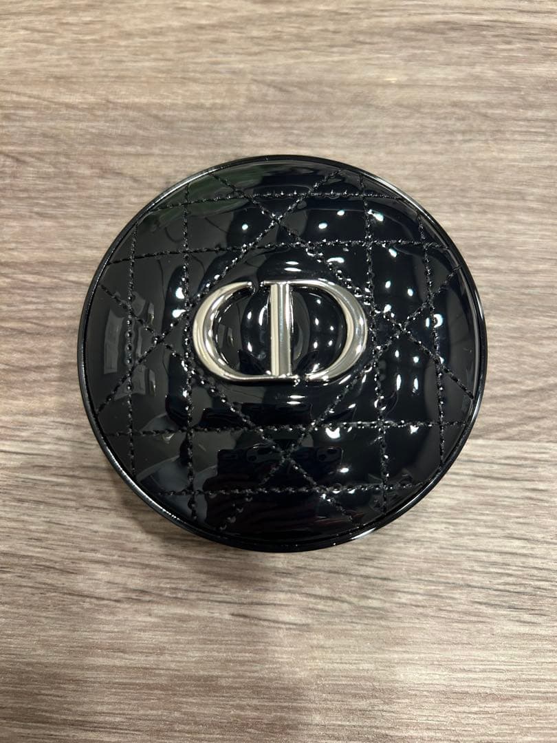 Dior ディオールスキン フォーエヴァー イドラ グロウ クッション 0N