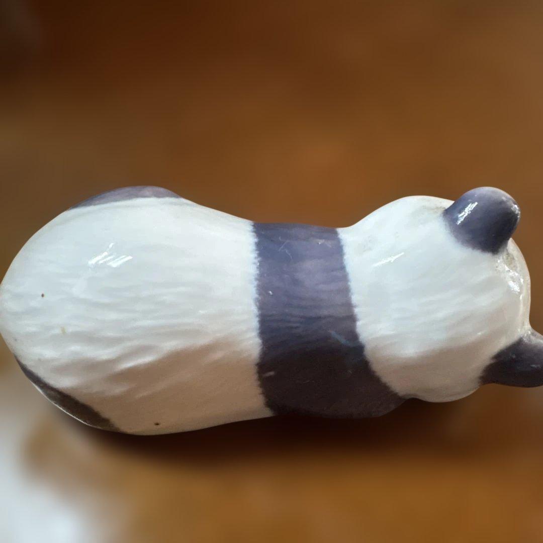 パンダ置物ロイヤルコペンハーゲンフィギュリン　眠るパンダ