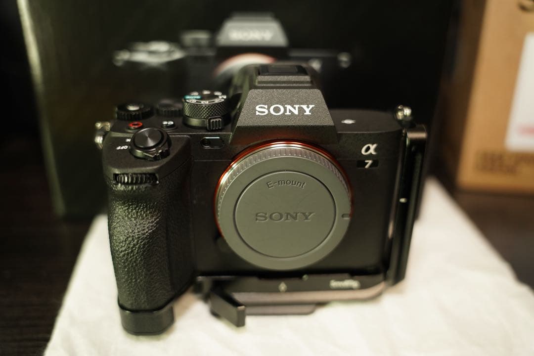【美品】SONY α7IV ボディ ILCE-7M4英語有
