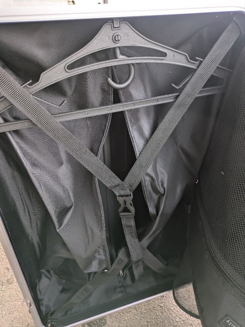 旅行カバン　キャスターつき　中古品
