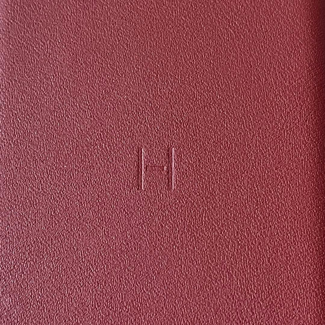 未使用　HERMES モバイルバッテリー　ヴォルトH マキシ　ボルドー